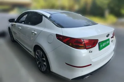 Kia K5 2015, 71300 км, за 5648 USD