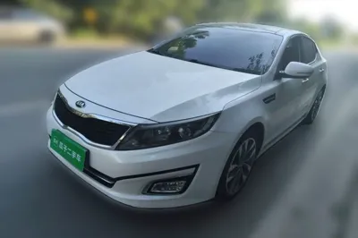 Kia K5 · 2015 год