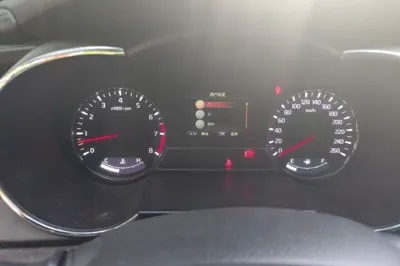Kia K5 2015, 71300 км, за 5648 USD - фото 11