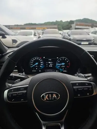 Kia K5 2020, 81030 км, за 14983.72 USD - фото 13