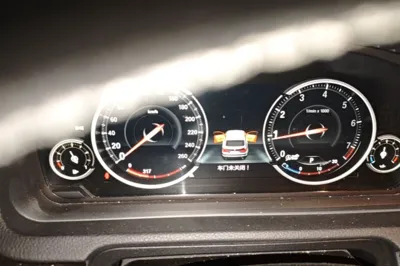 BMW 5 Series GT 2015, 142200 км, за 11731 USD - фото 11