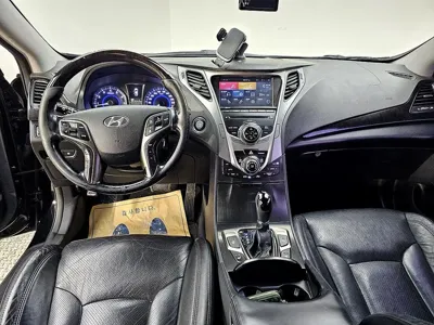 Hyundai Grandeur 2014, 250000 км, за 2073.72 USD