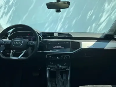 Audi Q3 2021, 65000 км, за 20564.96 USD