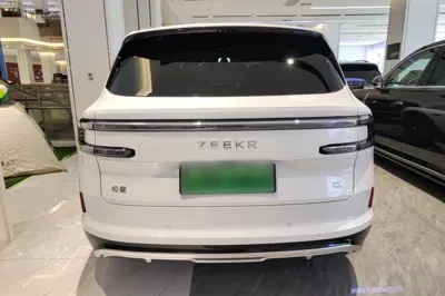 Zeekr Zeekr 8X 2026, 800 км, за 54775 USD