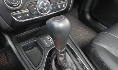 Jeep Cherokee 2021, 42599 км, за 12251.65 USD - фото 9