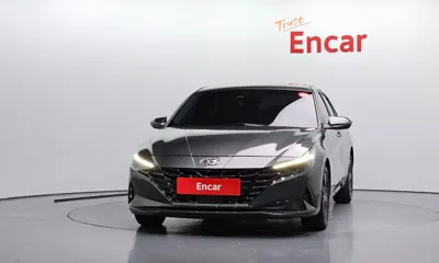 Hyundai Avante 2023, 65398 км, за 11750.03 USD