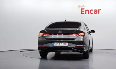 Hyundai Avante 2023, 65398 км, за 11750.03 USD