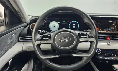 Hyundai Avante 2023, 65398 км, за 11750.03 USD - фото 13