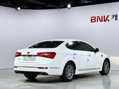 Kia K7 2016, 194453 км, за 3122.56 USD