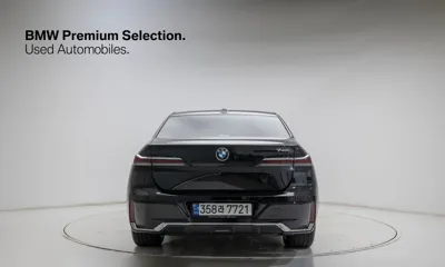 BMW 7-Series 2023, 63869 км, за 60456.33 USD