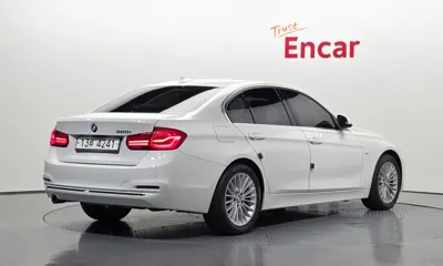 BMW 3-Series 2016, 98853 км, за 7877.12 USD