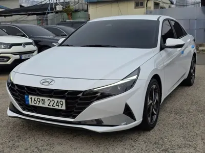 Hyundai Avante · 2022 год