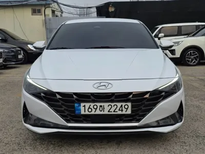 Hyundai Avante 2022, 45060 км, за 11093.61 USD