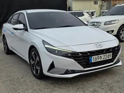 Hyundai Avante 2022, 45060 км, за 11093.61 USD