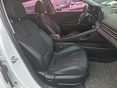 Hyundai Avante 2022, 45060 км, за 11093.61 USD - фото 14