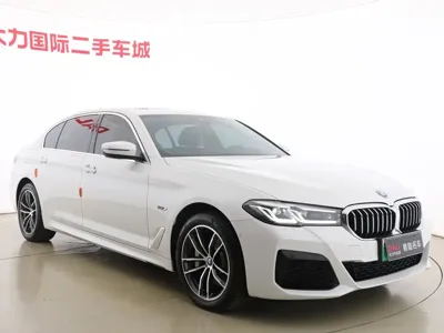 BMW 5 Series New Energy 2022, 28000 км, за 29251.93 USD