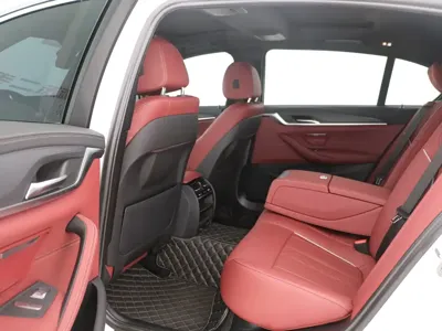 BMW 5 Series New Energy 2022, 28000 км, за 29251.93 USD - фото 12