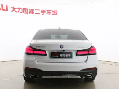 BMW 5 Series New Energy 2022, 28000 км, за 29251.93 USD - фото 16