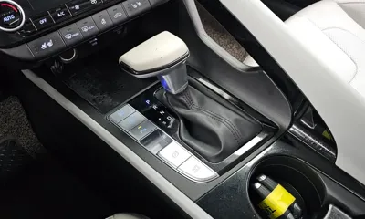 Hyundai Avante 2021, 92819 км, за 11052.57 USD - фото 9