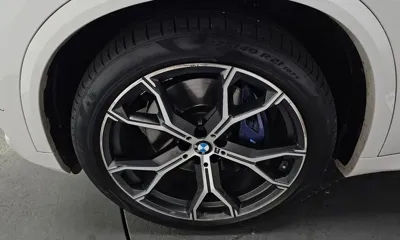 BMW X5 2022, 80412 км, за 43958.25 USD