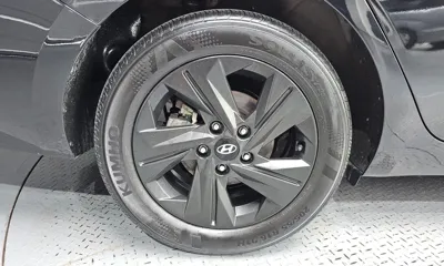 Hyundai Avante 2021, 87023 км, за 8205.33 USD