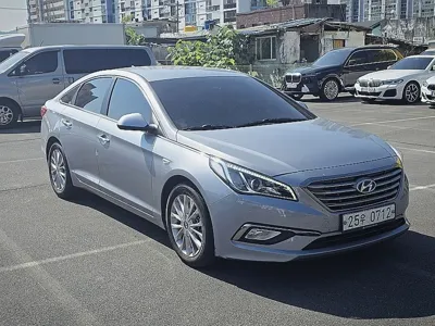 Hyundai Sonata 2016, 53563 км, за 5710.91 USD