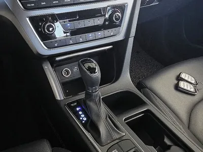 Hyundai Sonata 2016, 53563 км, за 5665.17 USD - фото 14