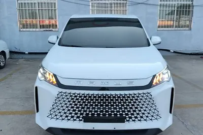 SAIC MAXUS Dajia 5 2024, 26800 км, за 12370 USD