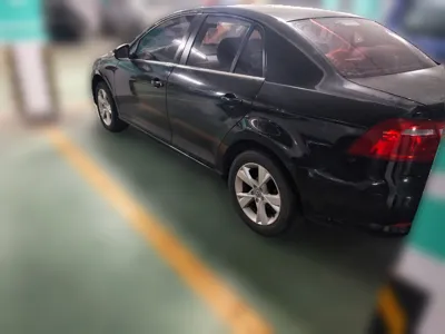 Volkswagen Bora 2014, 175200 км, за 3787 USD