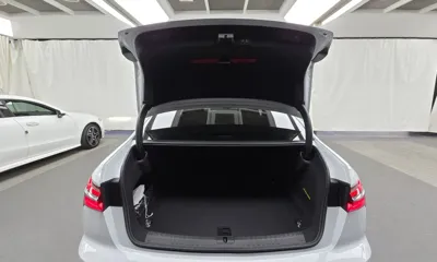 Audi A6 2023, 17361 км, за 25403.7 USD - фото 20