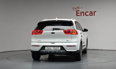 Kia Niro 2018, 42720 км, за 9734.97 USD