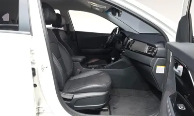 Kia Niro 2018, 42720 км, за 9725.48 USD - фото 26