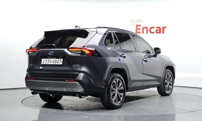 Toyota RAV4 2023, 12945 км, за 29732.4 USD