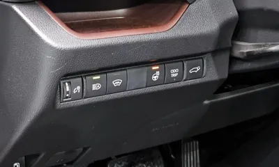 Toyota RAV4 2023, 12945 км, за 29732.4 USD - фото 16