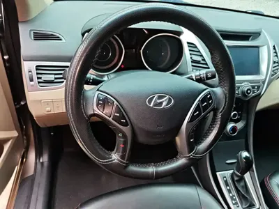 Hyundai Elantra Langdong 2016, 69500 км, за 5414.84 USD