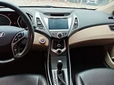 Hyundai Elantra Langdong 2016, 69500 км, за 5414.84 USD
