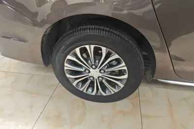 Buick GL8 2023, 48600 км, за 21367 USD - фото 16