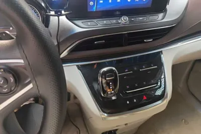Buick GL8 2023, 48600 км, за 21367 USD - фото 21