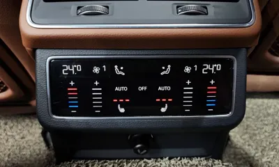 Audi A6 2021, 78095 км, за 18720.43 USD - фото 19