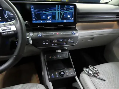 Hyundai Kona 2023, 51941 км, за 24222.13 USD - фото 9