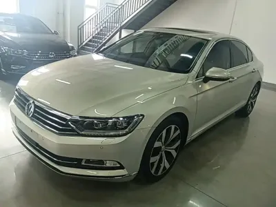 Volkswagen Magotan 2016, 96900 км, за 12183.4 USD