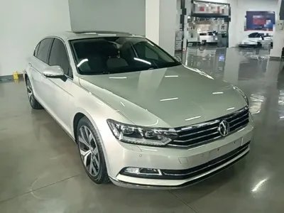 Volkswagen Magotan 2016, 96900 км, за 12183.4 USD