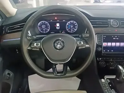 Volkswagen Magotan 2016, 96900 км, за 12183.4 USD - фото 11