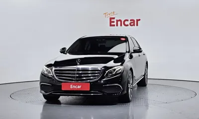 Mercedes-Benz E-Class 2018, 122961 км, за 15612.82 USD