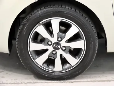 Kia Morning 2013, 66053 км, за 2953.92 USD