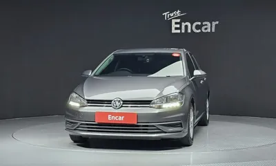 Volkswagen Golf 2017, 116696 км, за 6039.12 USD