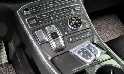 Hyundai Santafe 2021, 109273 км, за 14496.52 USD - фото 9