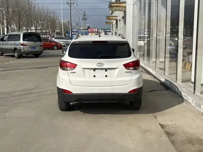 Hyundai ix35 2017, 60000 км, за 5709.13 USD