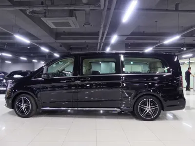 Mercedes-Benz V-Class 2025, 31 км, за 115231.69 USD