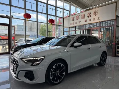 Audi A3 · 2022 год